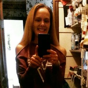 Meet your Posher, Denise